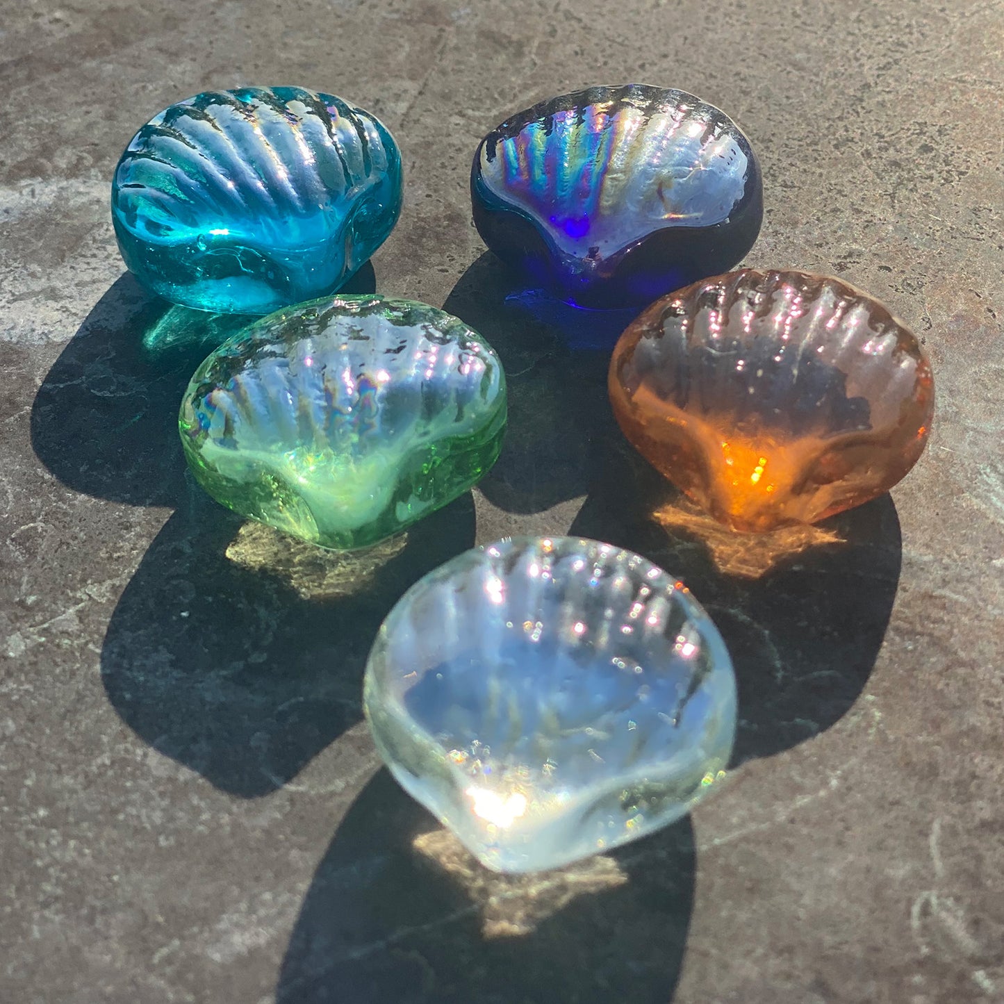 Mini Miniature Glass Seashell Sitter Figurine Collectible
