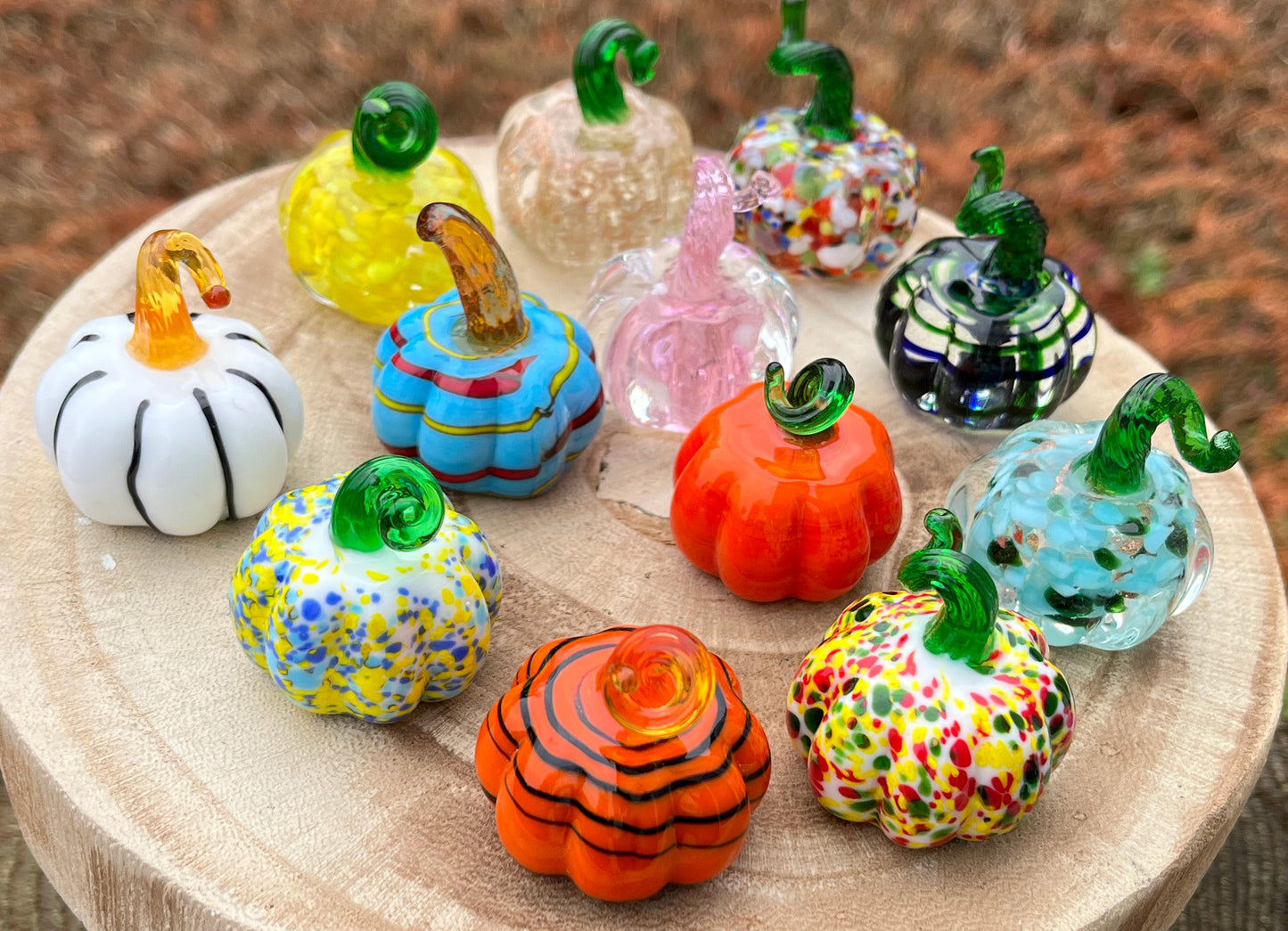 Mini Miniature Glass Curly Stem Pumpkin Sitter Figurine Collectible