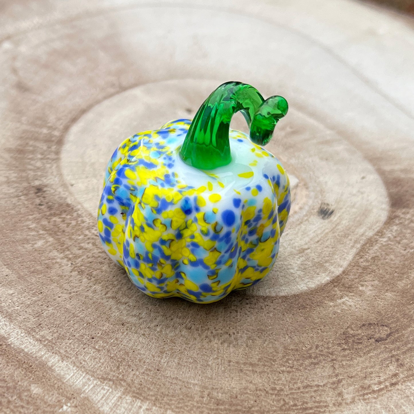 Mini Miniature Glass Curly Stem Pumpkin Sitter Figurine Collectible